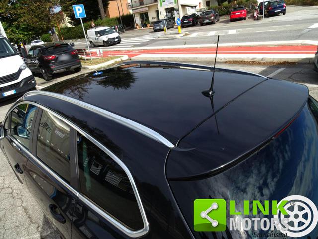 OPEL Astra usata, con Luci diurne