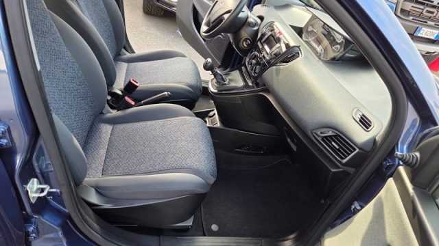 LANCIA Ypsilon usata, con Servosterzo