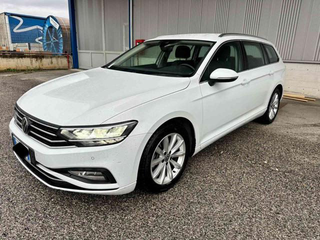 VOLKSWAGEN Passat Variant usata, con Airbag laterali
