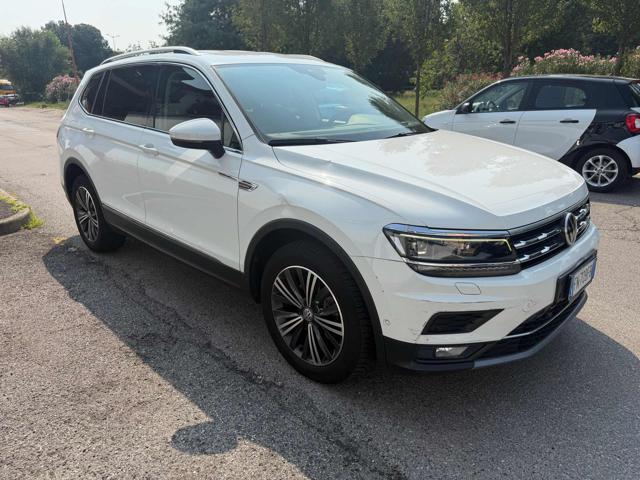 VOLKSWAGEN Tiguan Allspace usata, con Cerchi in lega