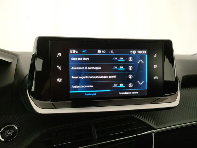 PEUGEOT 2008 usata, con Interni in pelle