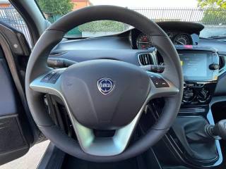LANCIA Ypsilon usata, con Volante in pelle
