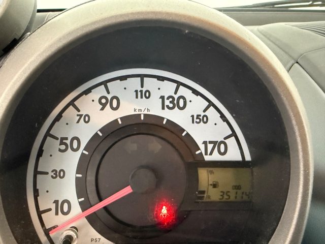PEUGEOT 107 usata 5