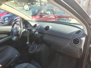 MAZDA 2 usata, con Autoradio