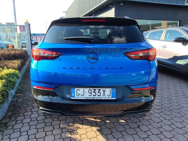 OPEL Grandland usata, con Luci diurne LED