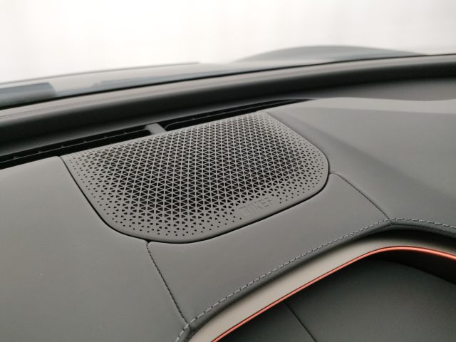 LOTUS Emeya usata, con Isofix