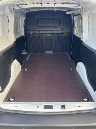 FIAT Doblo usata, con Controllo automatico clima