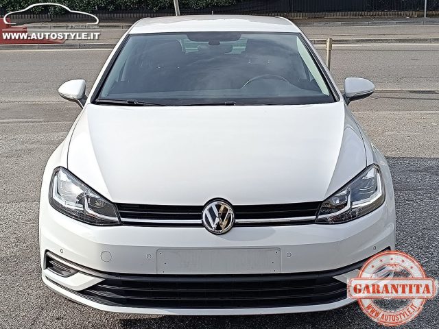 VOLKSWAGEN Golf usata, con Sensori di parcheggio anteriori