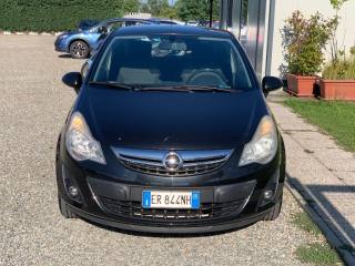 OPEL Corsa usata, con Airbag