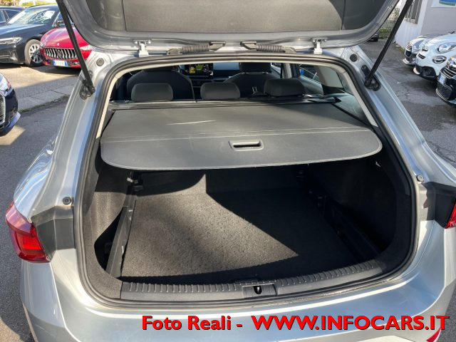 SEAT Leon usata, con Fari LED