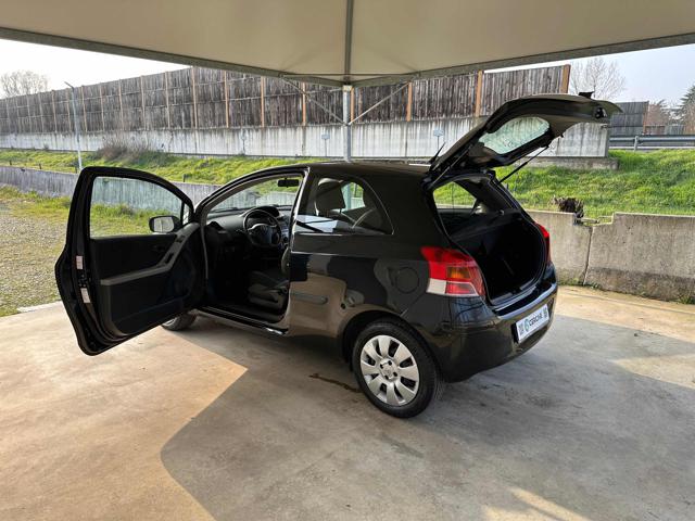 TOYOTA Yaris usata 46