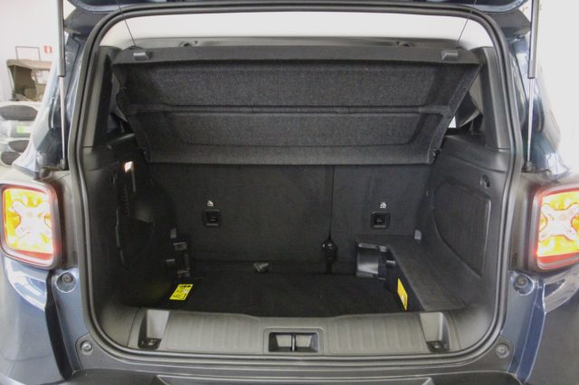 JEEP Renegade usata, con USB