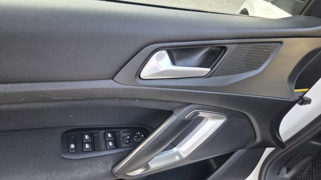 PEUGEOT 308 usata, con Cruise Control