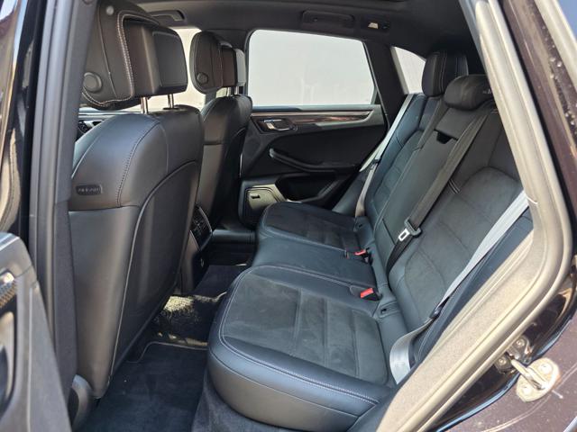 PORSCHE Macan usata, con USB
