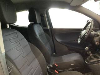 LANCIA Ypsilon usata, con Fendinebbia