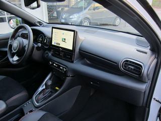 TOYOTA Yaris usata, con Isofix