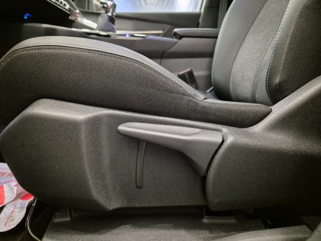 PEUGEOT 3008 usata, con Telecamera per parcheggio assistito