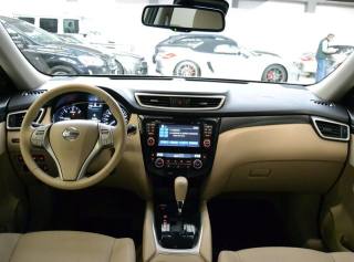 NISSAN X-Trail usata, con Autoradio