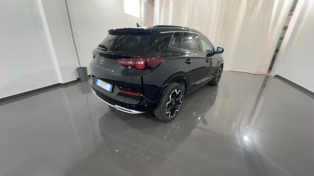 OPEL Grandland usata, con Alzacristalli elettrici