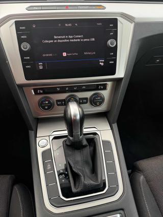 VOLKSWAGEN Passat Variant usata 32