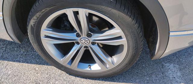 VOLKSWAGEN Tiguan usata, con Park Distance Control