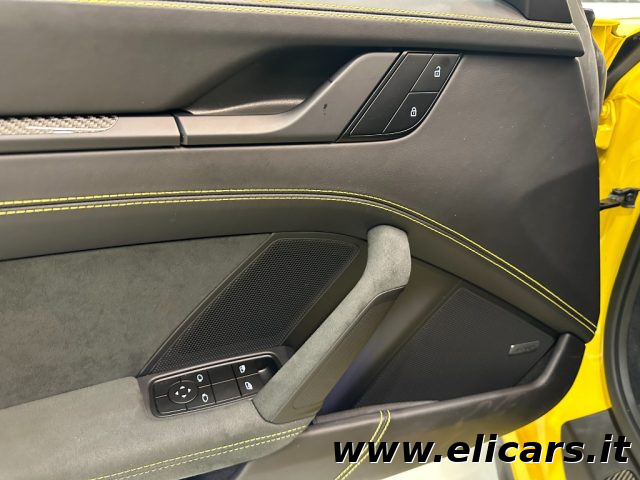 PORSCHE 992 usata, con Interni in pelle