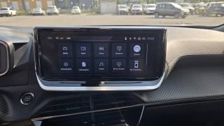 PEUGEOT 2008 usata, con Autoradio digitale
