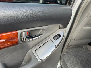 TOYOTA Land Cruiser usata, con Tetto panorama