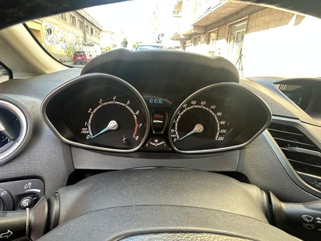 FORD Fiesta usata, con Autoradio