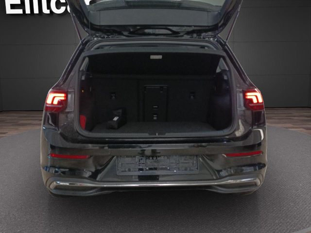 VOLKSWAGEN Golf usata, con Gancio traino