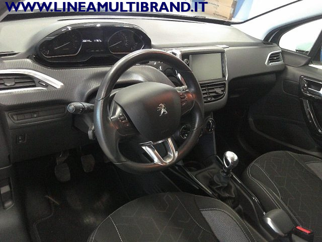 PEUGEOT 2008 usata, con Cruise Control