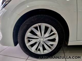 PEUGEOT 208 usata, con MP3