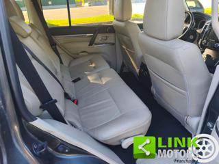 MITSUBISHI Pajero usata, con Sedile posteriore sdoppiato