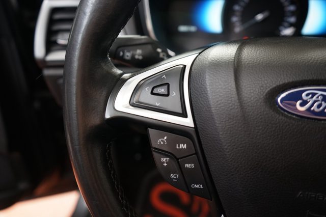 FORD Mondeo usata, con Specchietti laterali elettrici