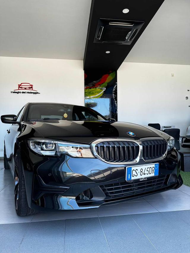 BMW 330 usata, con Park Distance Control