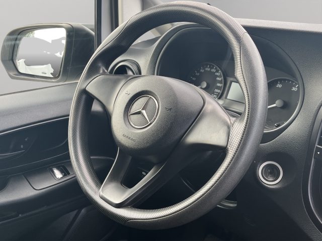 MERCEDES-BENZ Vito usata 10