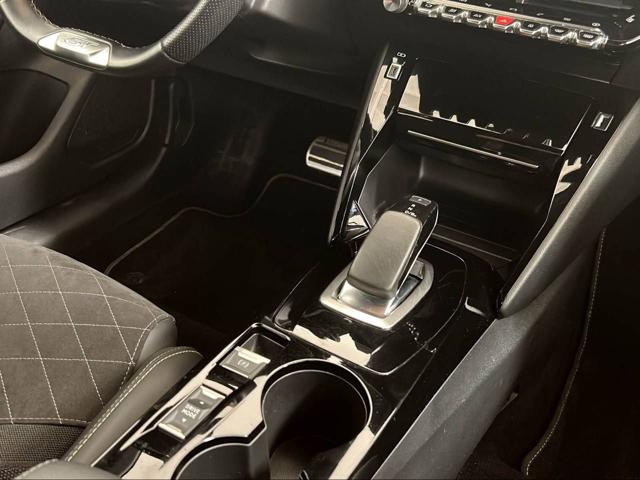 PEUGEOT 208 usata, con USB