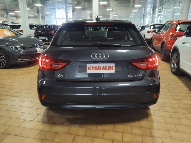 AUDI A1 usata, con Autoradio