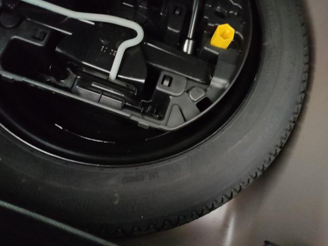 PEUGEOT 208 usata, con Sedile posteriore sdoppiato