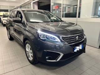 PEUGEOT 5008 usata, con Airbag laterali