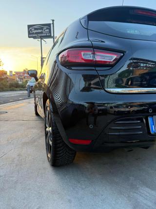 RENAULT Clio usata, con Alzacristalli elettrici