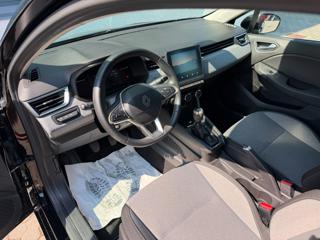 RENAULT Clio usata, con Touch screen