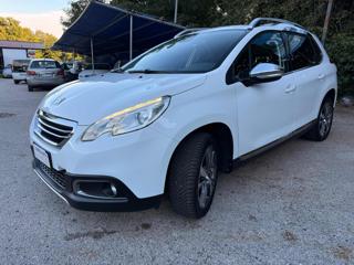 PEUGEOT 2008 usata, con Airbag