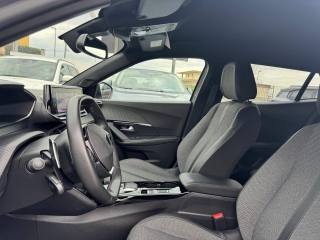 PEUGEOT 2008 usata, con Boardcomputer