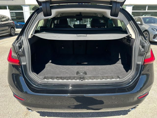 BMW 320 usata, con Boardcomputer