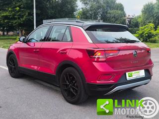 VOLKSWAGEN T-Roc usata, con Autoradio