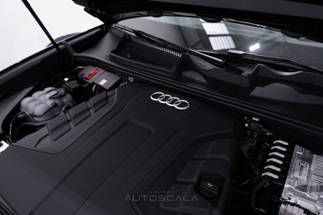 AUDI Q8 usata 48