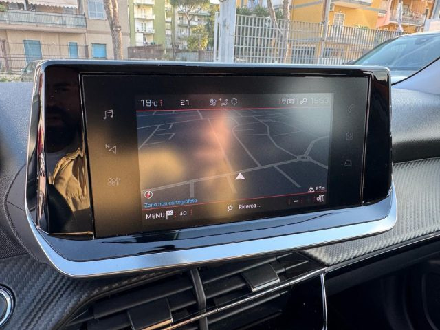 PEUGEOT 2008 usata, con Autoradio digitale