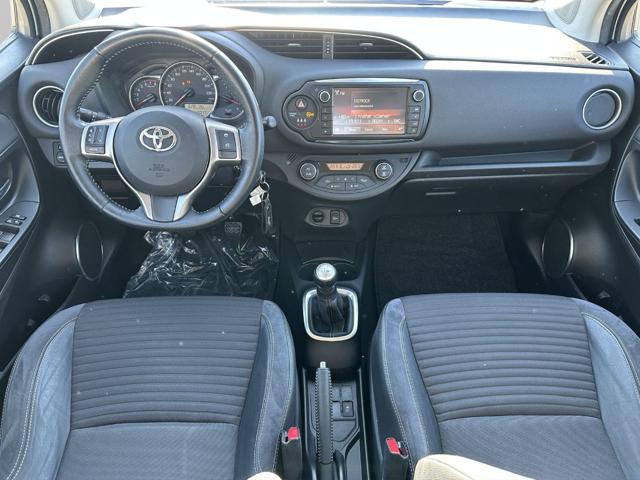 TOYOTA Yaris usata, con Fendinebbia