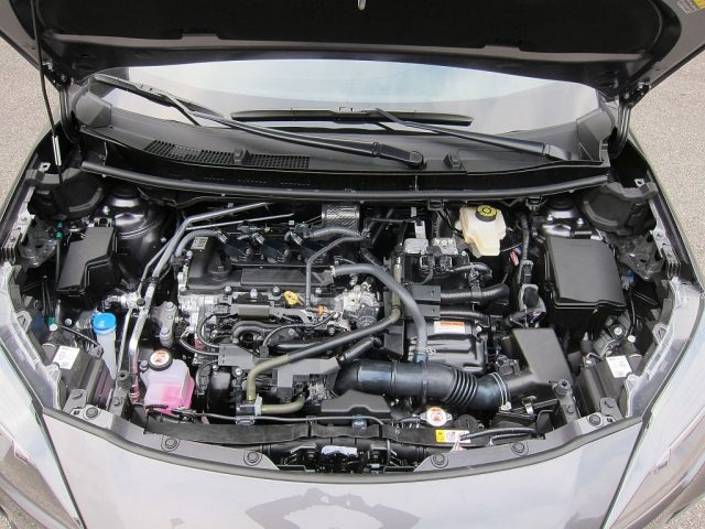 TOYOTA Yaris Cross usata, con ESP
